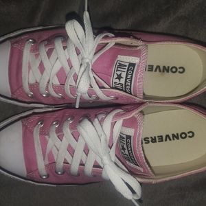 Pink Converse. Size 9.5 (W)